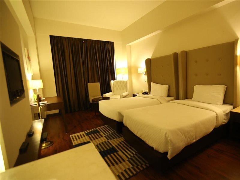 Hotel President Jalandhar Esterno foto