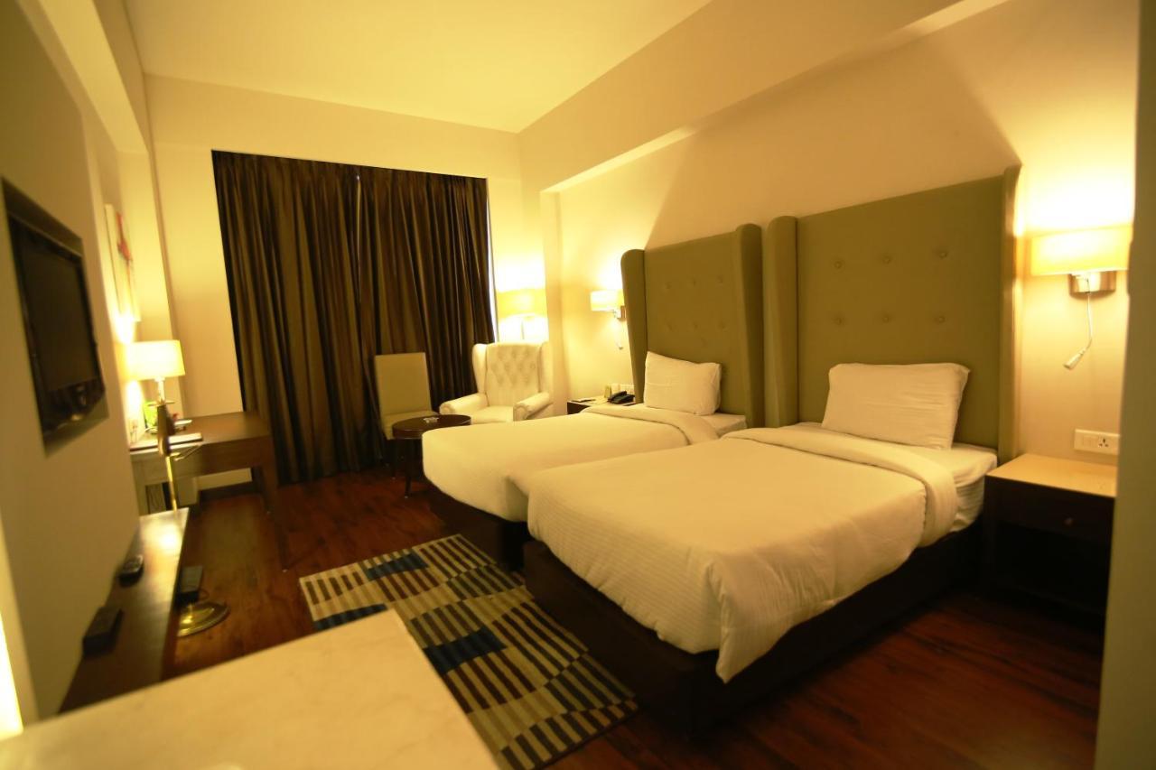 Hotel President Jalandhar Esterno foto