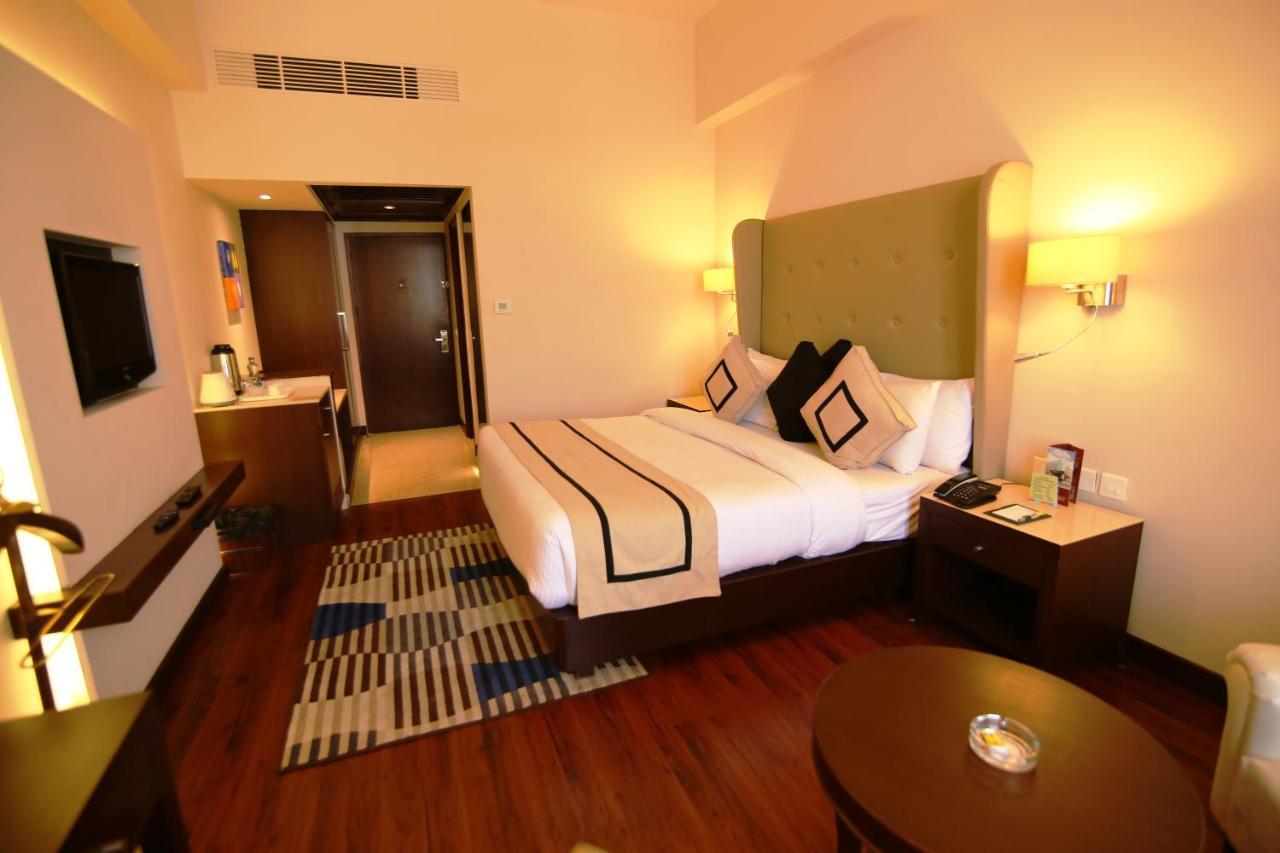 Hotel President Jalandhar Esterno foto